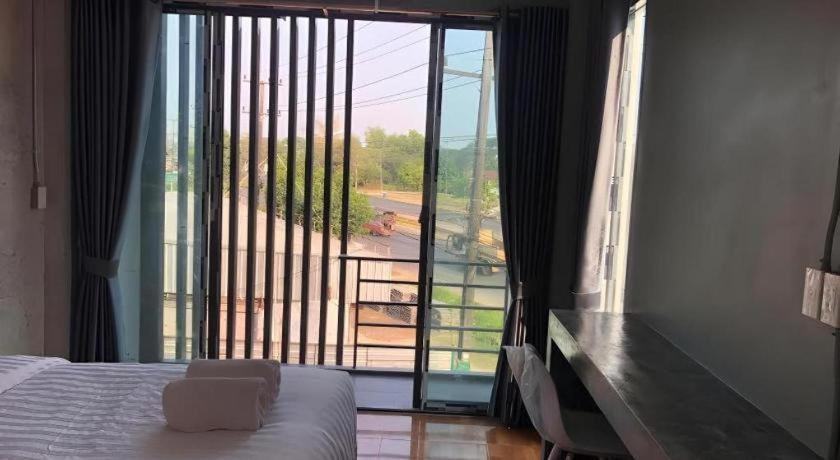 Sixty-Nine Resort Nakhon Phanom Dış mekan fotoğraf