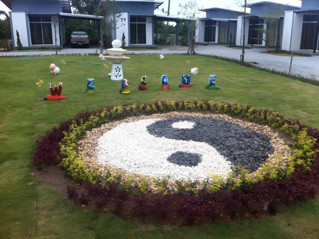 Sixty-Nine Resort Nakhon Phanom Dış mekan fotoğraf